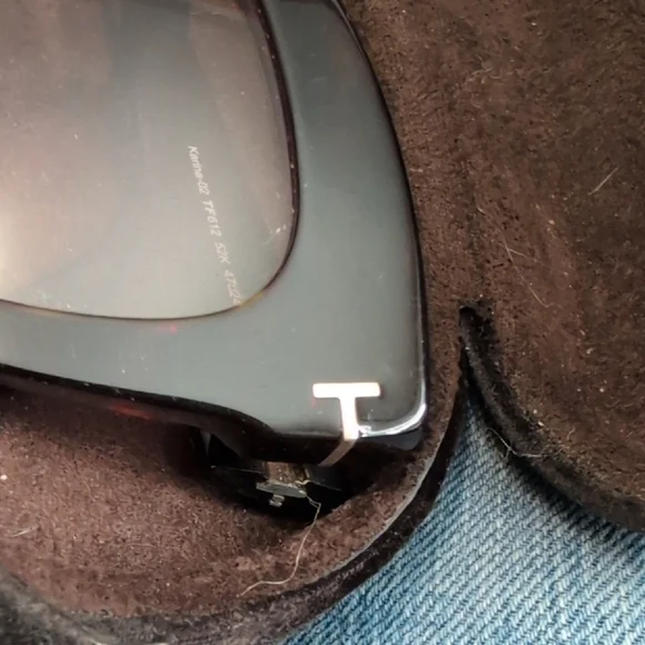 Tom Ford Chick And Stylish Tortoiseshell Sunglasses - Picture 10 of 10